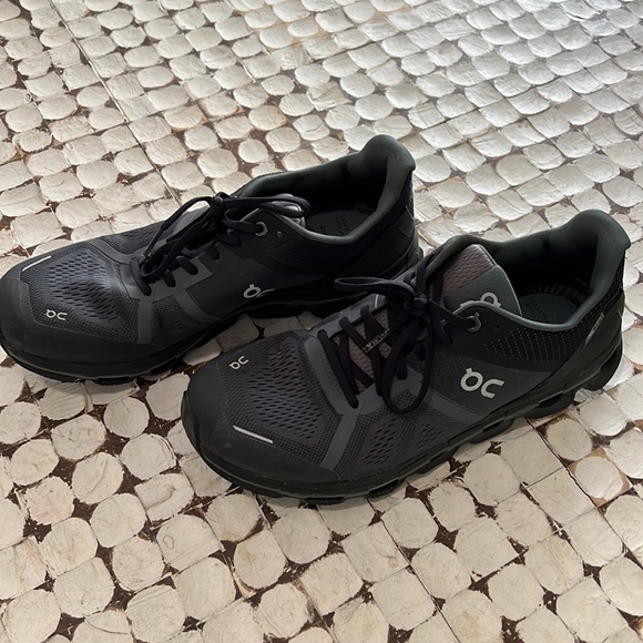 On Running CloudAce | Like New - Picture 2 of 6